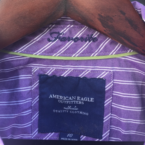 American Eagle Outfitters π¦
 Button Down - Picture 3 of 6